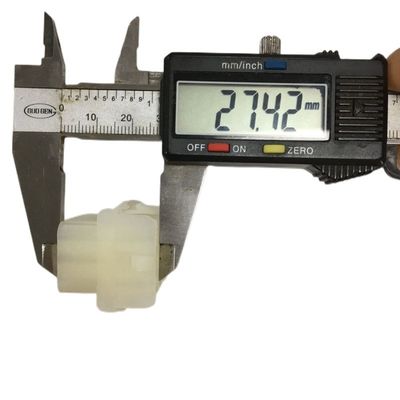 12-Pin-Gebrauchs-Drahtgurt Weiblicher IP68 Wasserdichtes Automobil-Drahtgurt