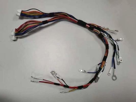 Weiß schwarz UL-zertifiziertes benutzerdefiniertes Drahtgurt mit 22AWG Temperaturbereich -20oC-85oC 300V