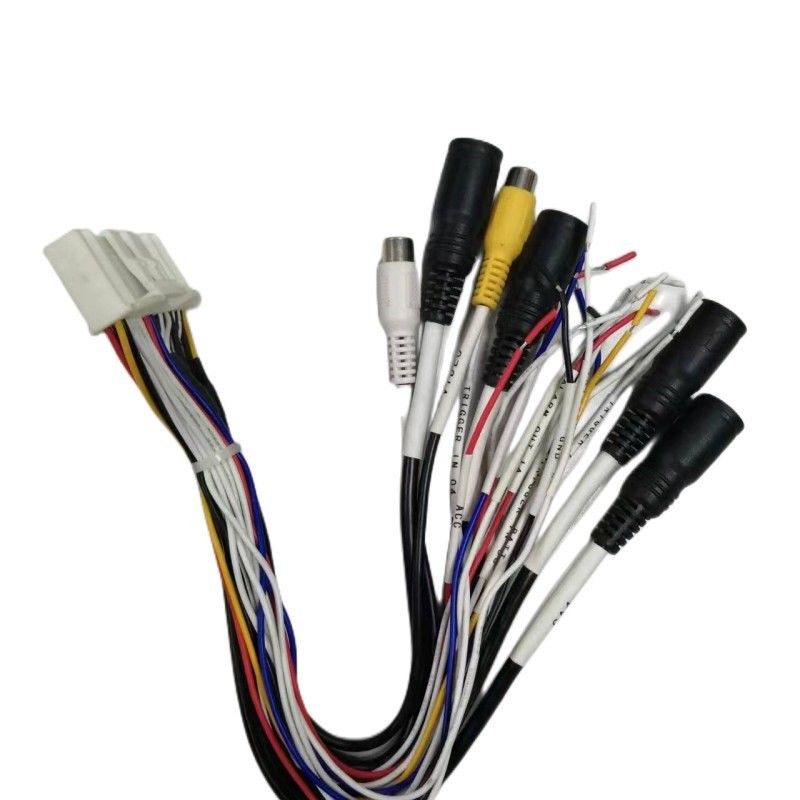 Anpassung der Kabelmontage Dreh-Signal-Adapter-Drähte für Auto Video & Audio Nachvermarkt-Signal-Verkabelung