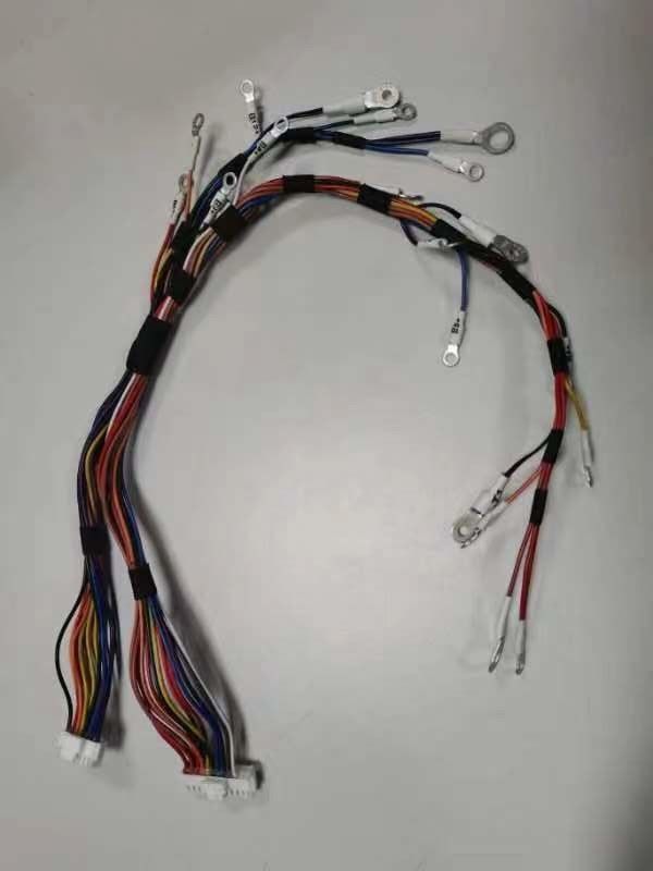 300V E490340 2,45 Pitch Dupont 4p Drahtgurt mit Temperaturbereich von -40 °C bis 105 °C und TRS-Klammern